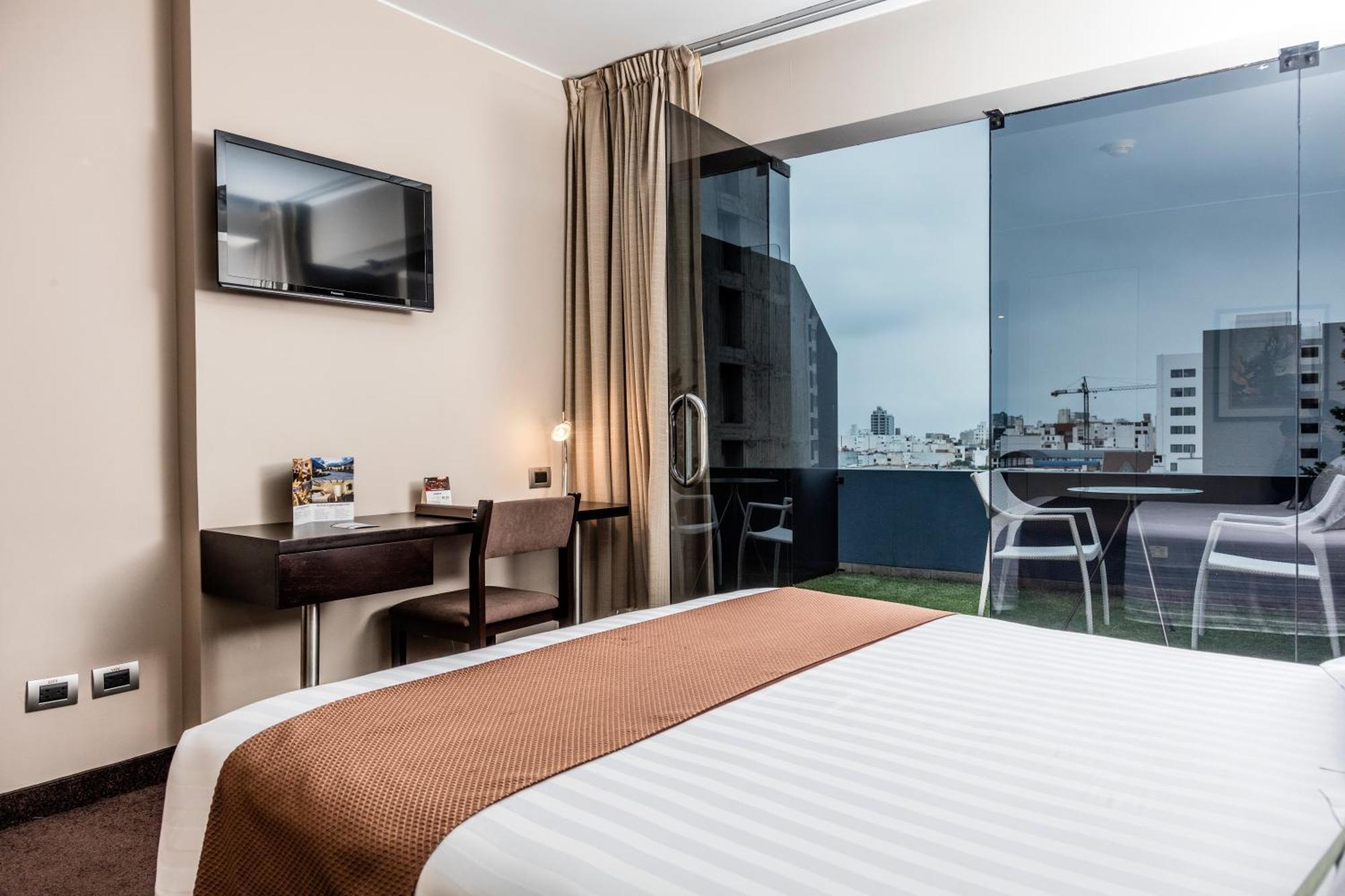 Hotel Del Pilar Miraflores Lima